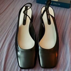 Women's black leather Nine West slingbacks